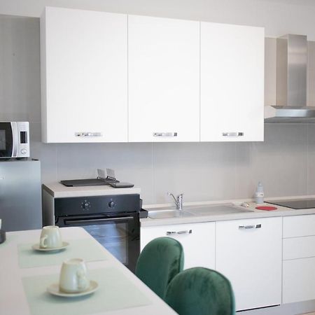 E-Twelve Apartment Napoli Eksteriør billede