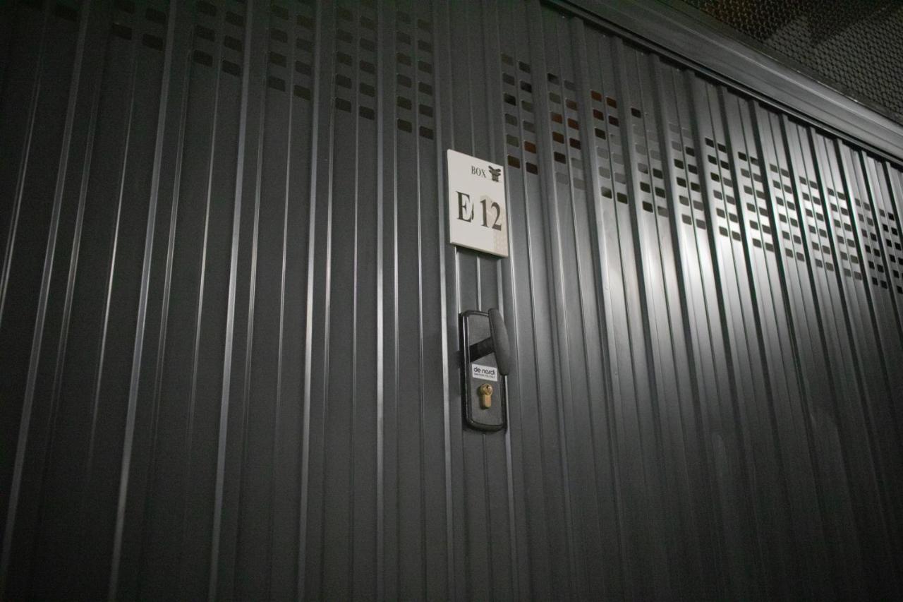 E-Twelve Apartment Napoli Eksteriør billede